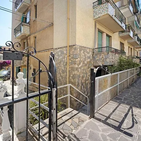 La Bouganville A 50 M Dal Mare Apartment Alassio