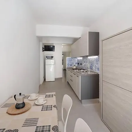 La Bouganville A 50 M Dal Mare Apartment Alassio